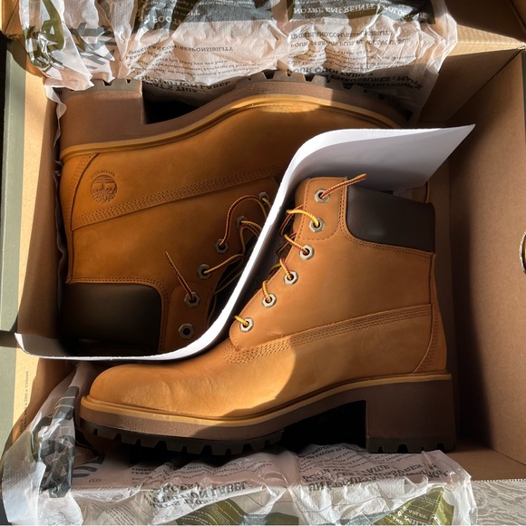 Timberland Wheat Kinsley 6 inch Waterproof Boot NWT Size 10 - Picture 2 of 4